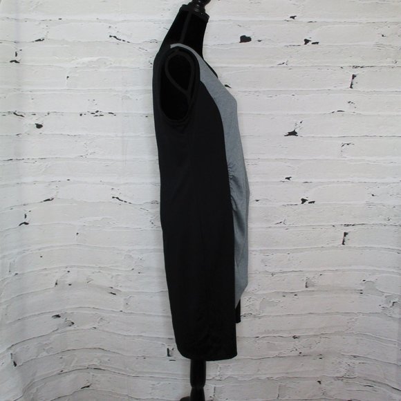 Old Navy Maternity Colorblock Sheath Dress - Picture 3 of 7